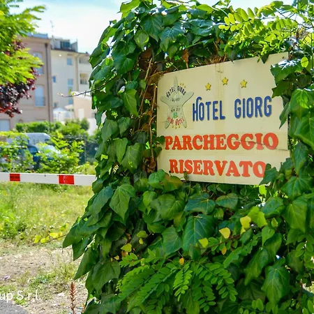 ApartHotel Giorg-3